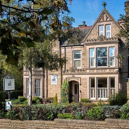 Ascot House Hotel Harrogate Bagian luar foto