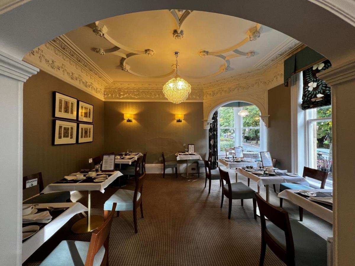 Ascot House Hotel Harrogate Bagian luar foto
