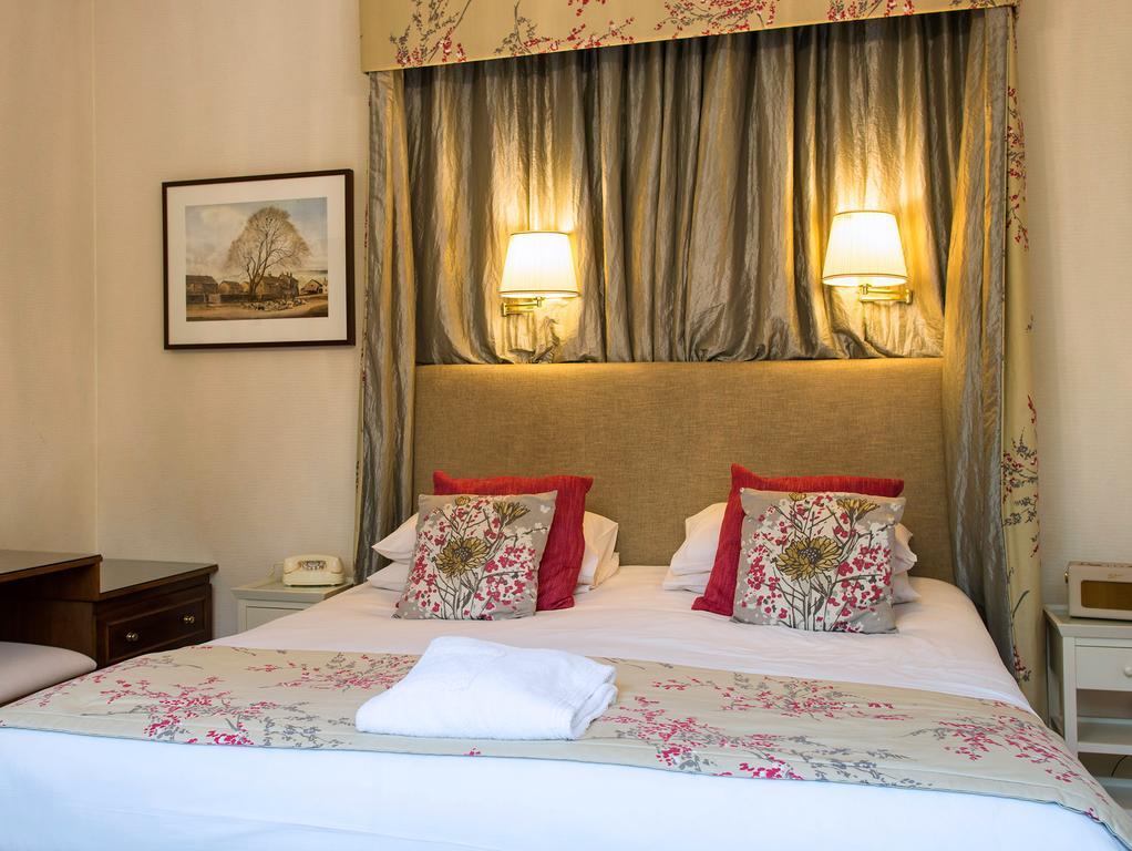 Ascot House Hotel Harrogate Bagian luar foto
