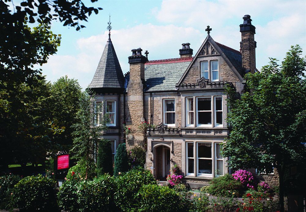 Ascot House Hotel Harrogate Bagian luar foto