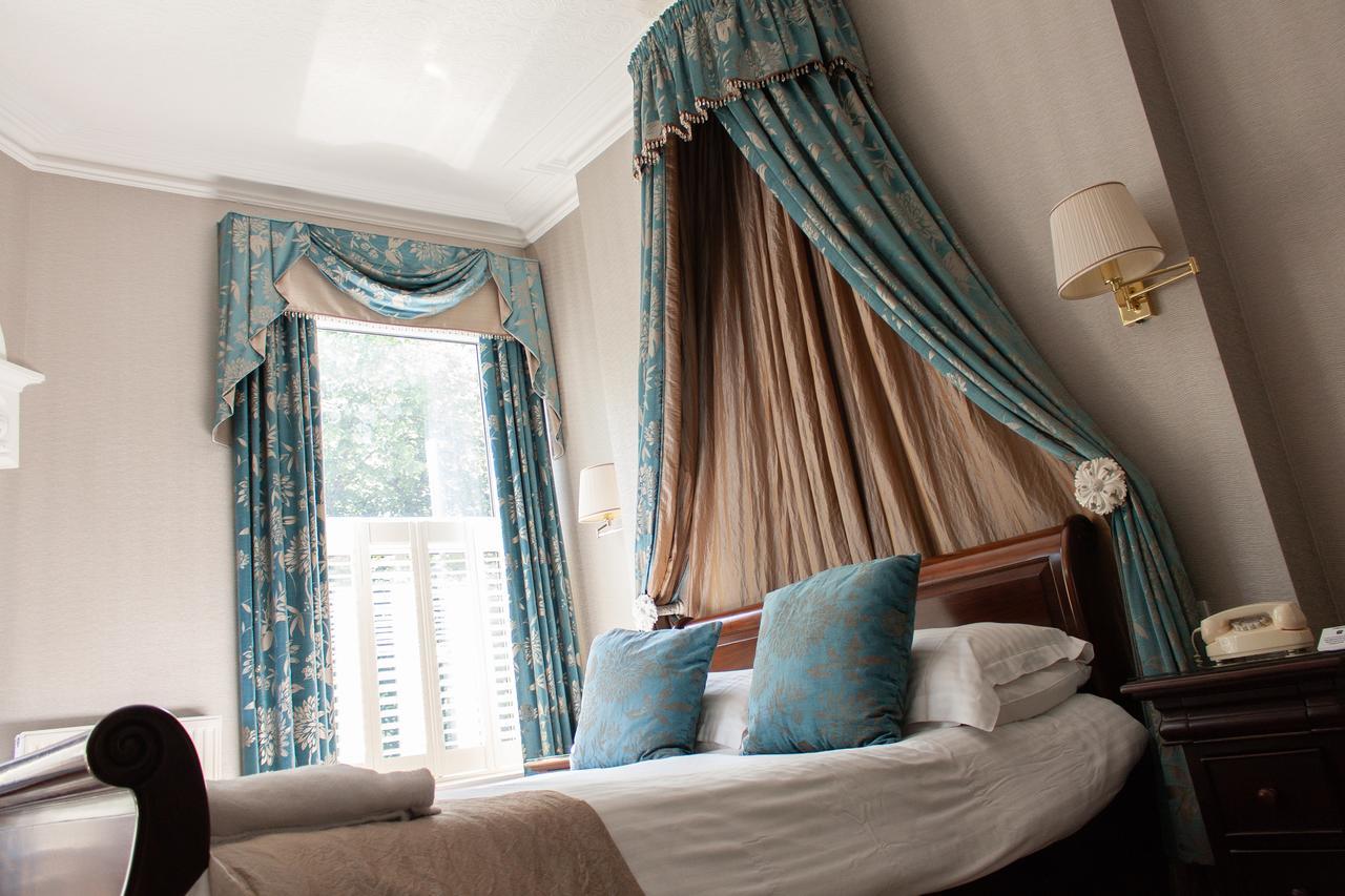 Ascot House Hotel Harrogate Bagian luar foto